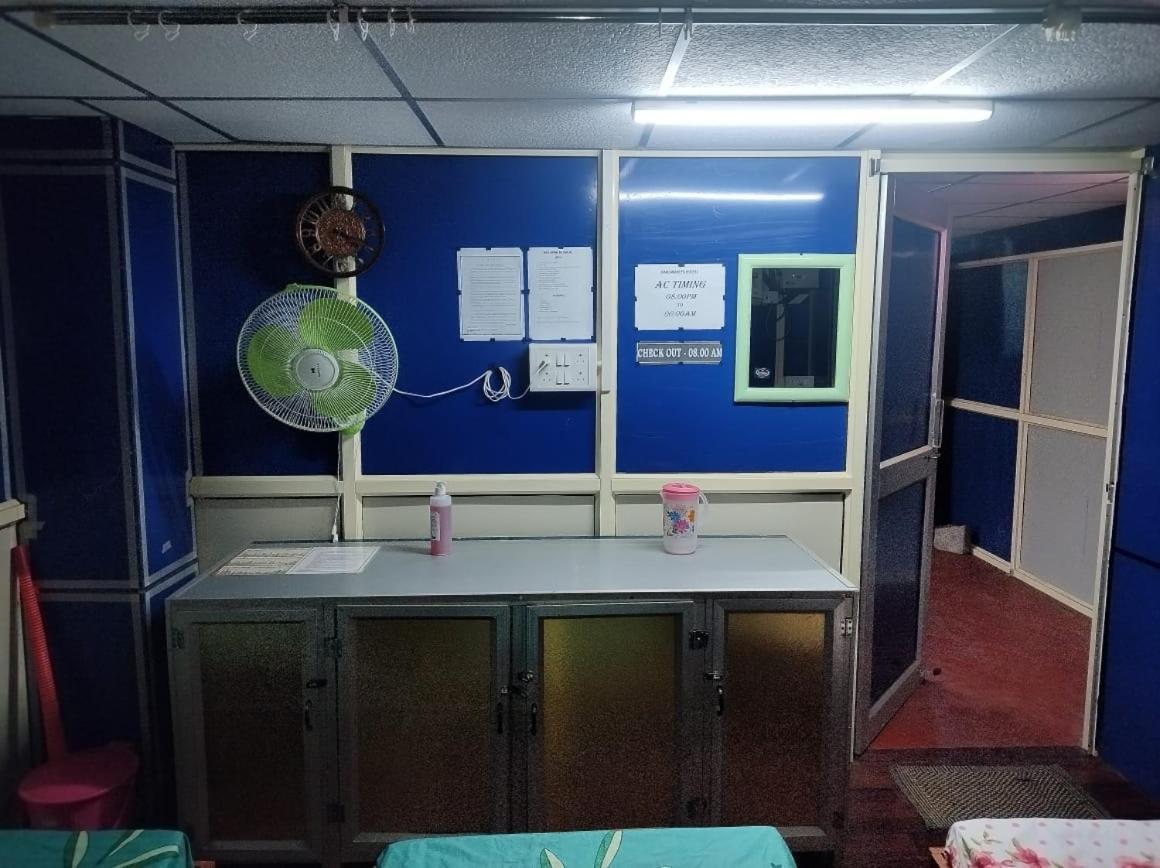 Rajeswari Ac Dormitory For Indian Males Only Port Blair Esterno foto