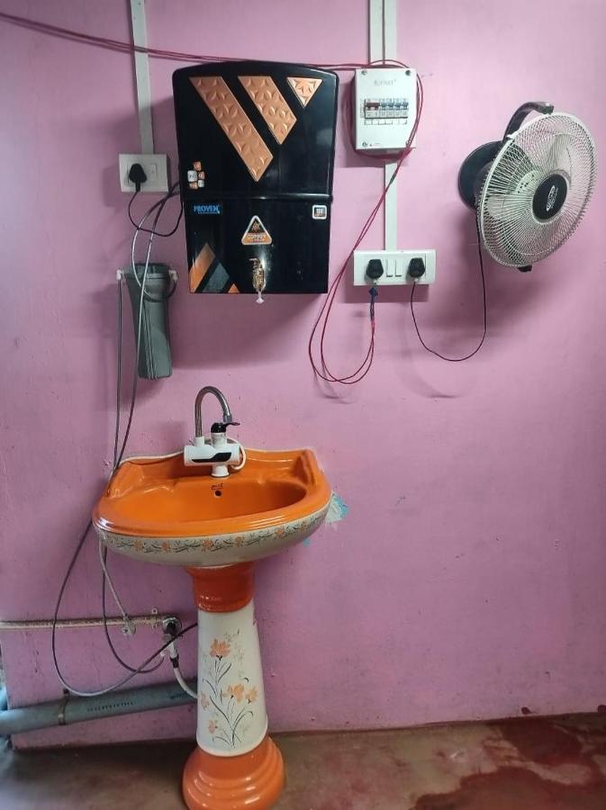 Rajeswari Ac Dormitory For Indian Males Only Port Blair Esterno foto